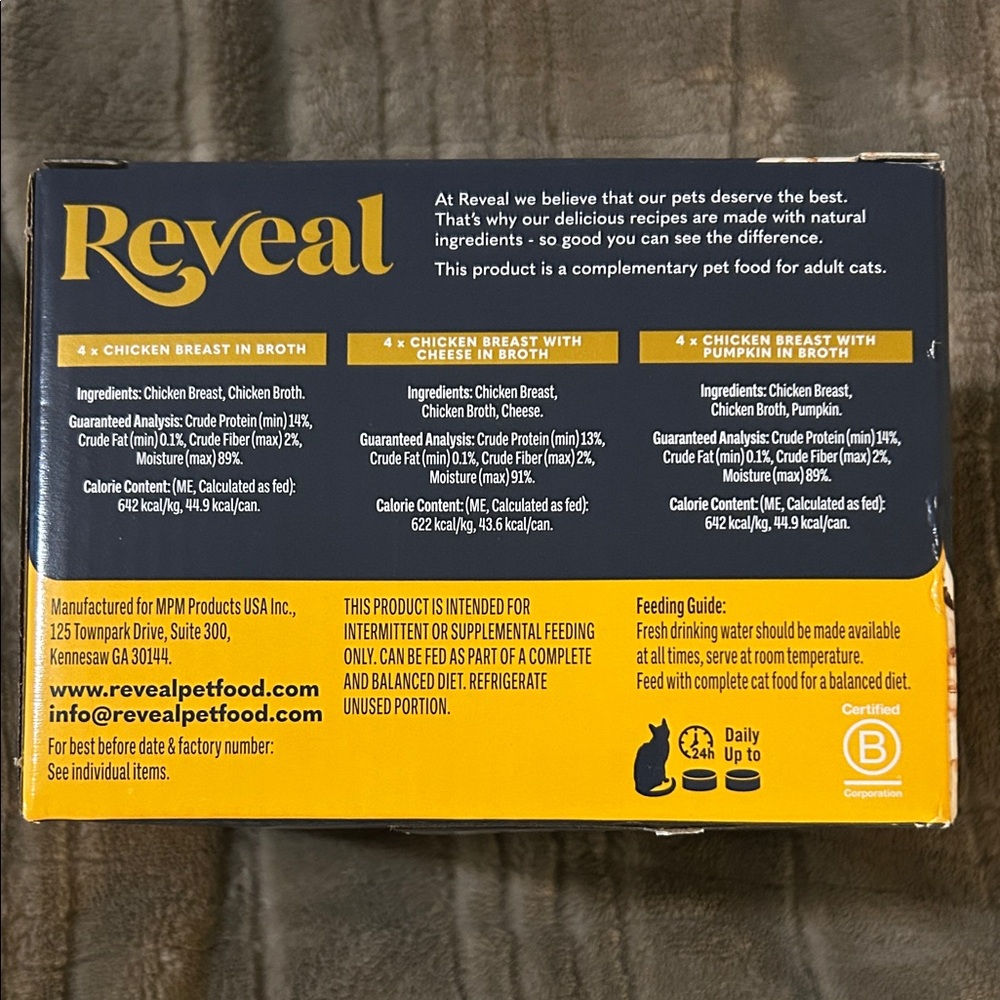Reveal Chicken Selection Cat Food - Picture 4 of 5